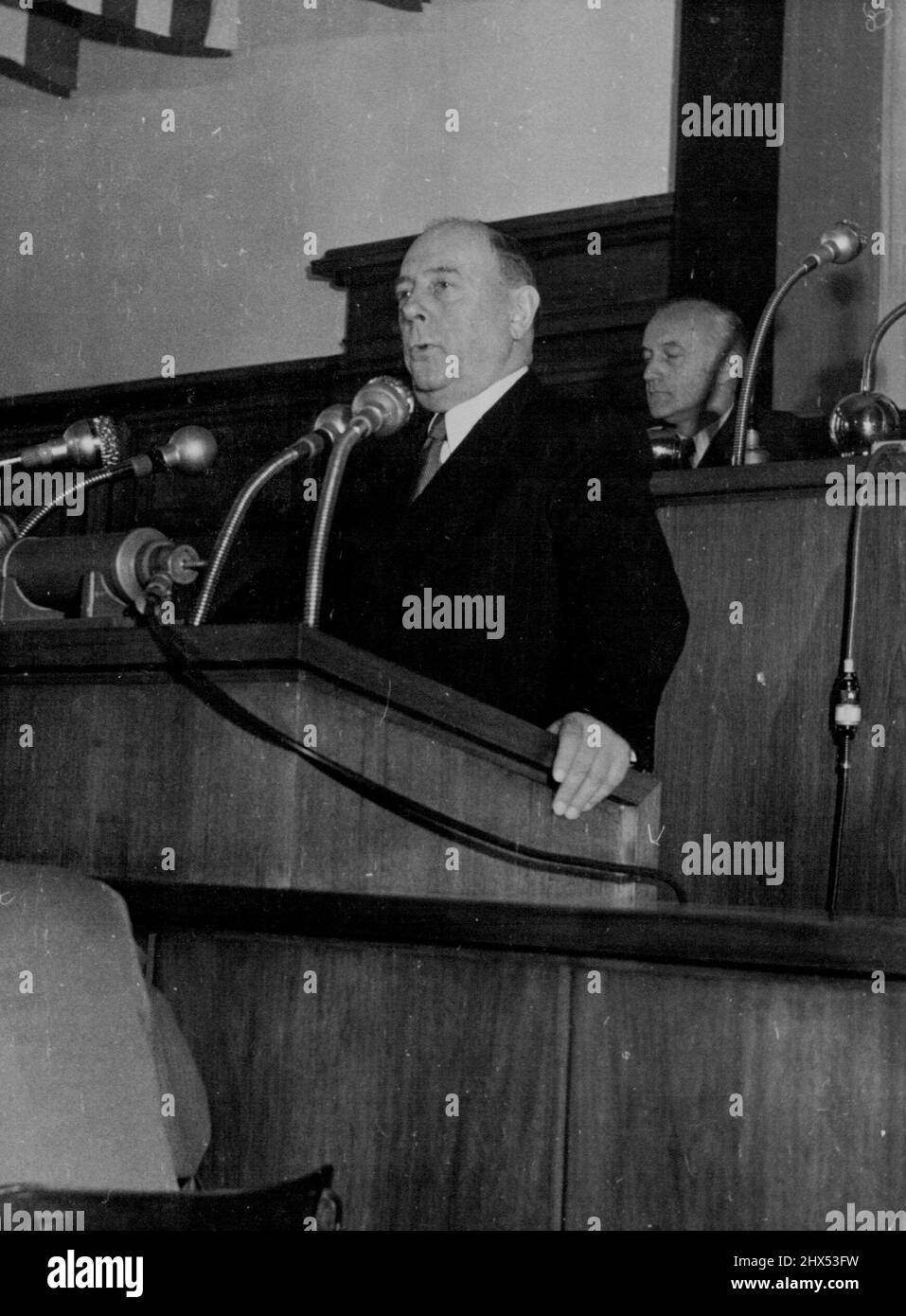 West Berlin's New Burgomaster -- Dr. Screiber makes his first official speech as the new Burgomaster of West Berlin when he addressed the house after his election. Dr. Walter Schreiber, Christian Democrat Acting Chief Burgomaster, was yesterday elected Chief Burgomaster of West Berlin in succession to the later Professor Reuter. He defeated Dr. Suhr, Social Democratic Candidate, by 62 votes 57. Dr. Schreiber, a left wing liberal, was Prussian Minister of State and Minister for trade until the dissolution of his party by Hitler. October 23, 1953. (Photo by Paul Popper). Stock Photo