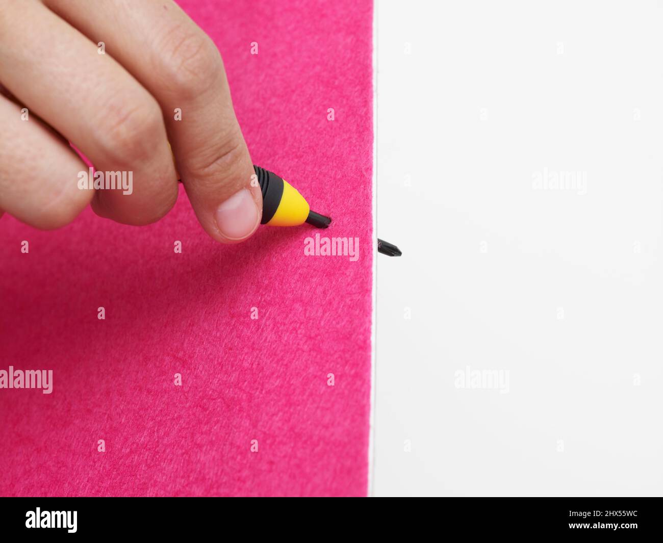 Punching hole through felt fabric, making a cover for a storage box