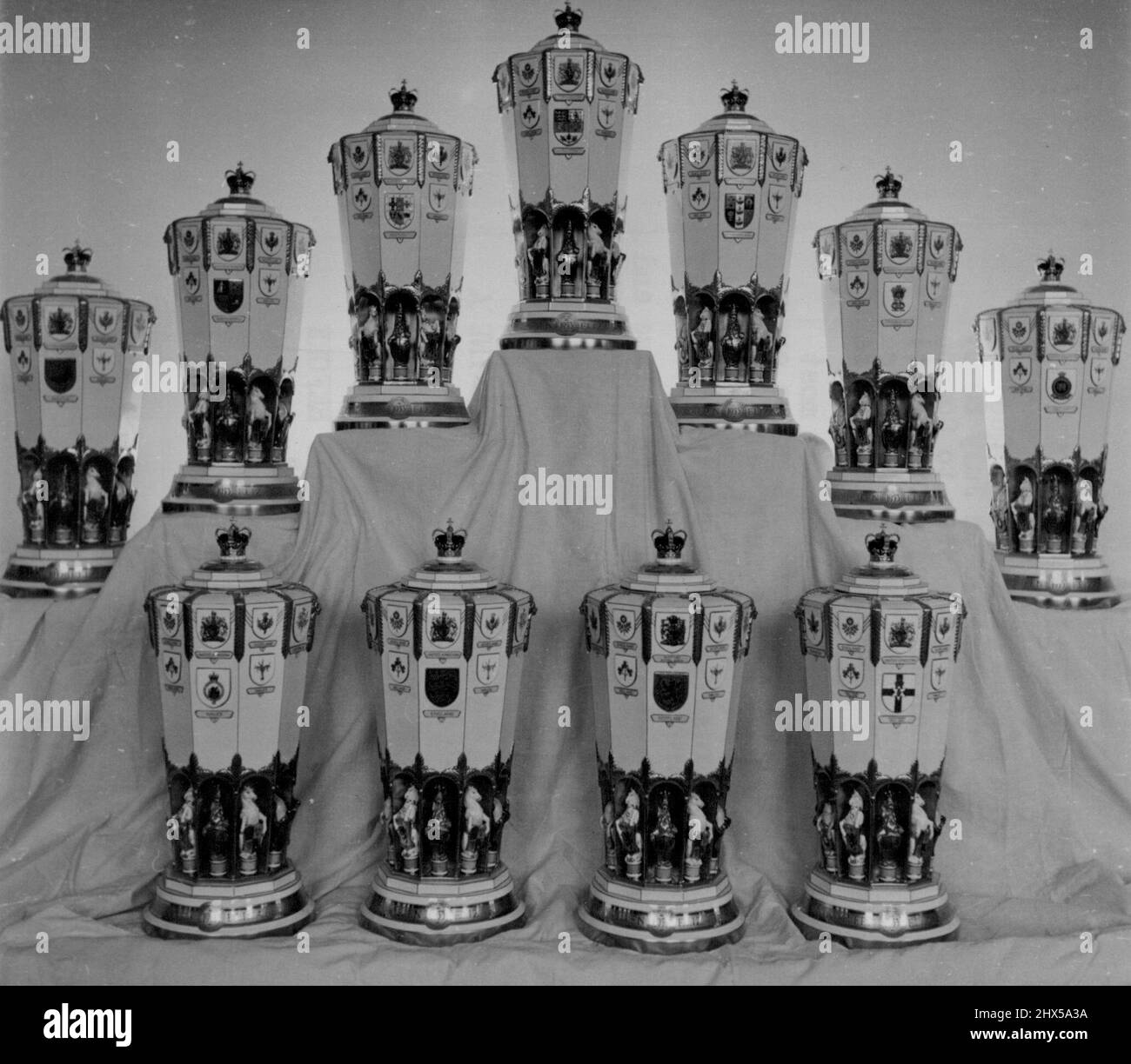 Queen's Vase Replicas For Commonwealth Replicas of the magnificent