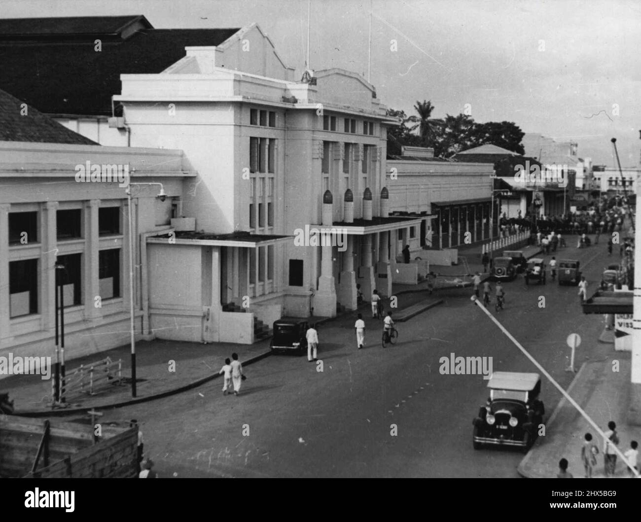 Main street of Bandoeng. March 04, 1942. (Photo by Stephen Kelen Stock ...