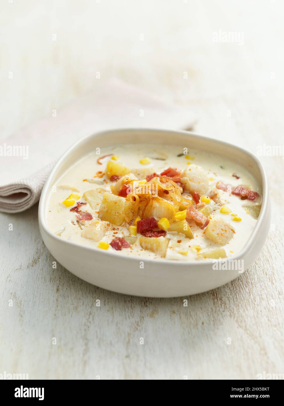 Scallop chowder, creamy seafood soup Stock Photo Alamy