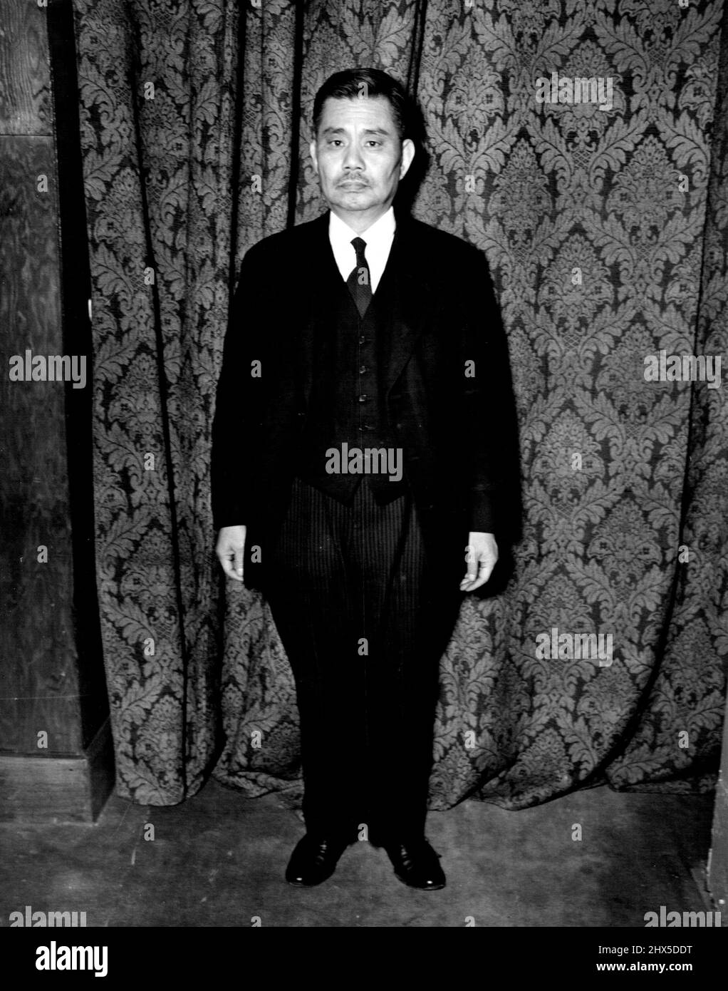 Alleged Japanese War Criminal on trial at IMTFE : Okinori Kaya, one of the 26 alleged Japanese war Criminals now on trial at the International Military tribunal for the Far East, in the war Ministry Blog., Tokyo, Japan. January 21, 1947. (Photo by Malone, Signal Corps U.S. Army). Stock Photo