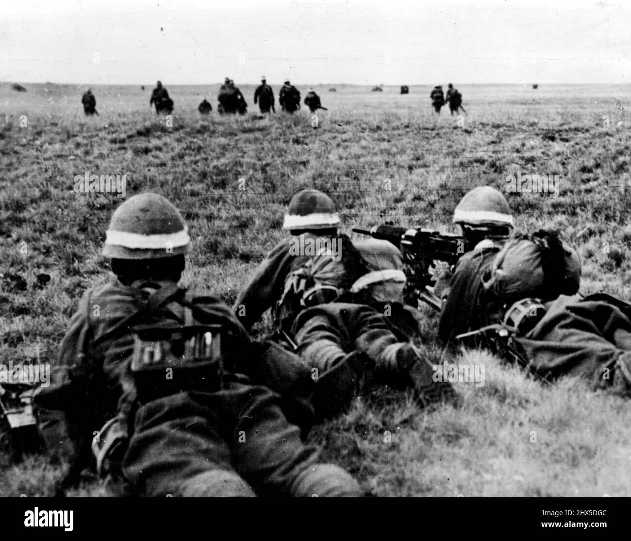 First Picture, Soviet-Mongolians, Japs Battle : Here's the first Picture to reach the United States showing Japanese Troops in action against Soviet Mongolian Troops in the Despate Outer Mongolian border area near Lake Bor (Buir Nor) fighting, which started on May 11, has raged bitterly with estimates of numbers killed running into thousands. Large Scale air battles are described in this vicinity. June 27, 1939. (Photo by Acme Photo). Stock Photo