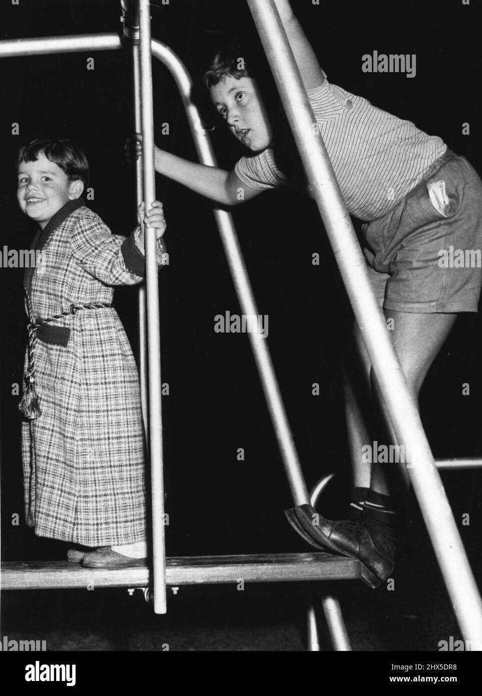 Drive in theatre historical hi-res stock photography and images - Alamy