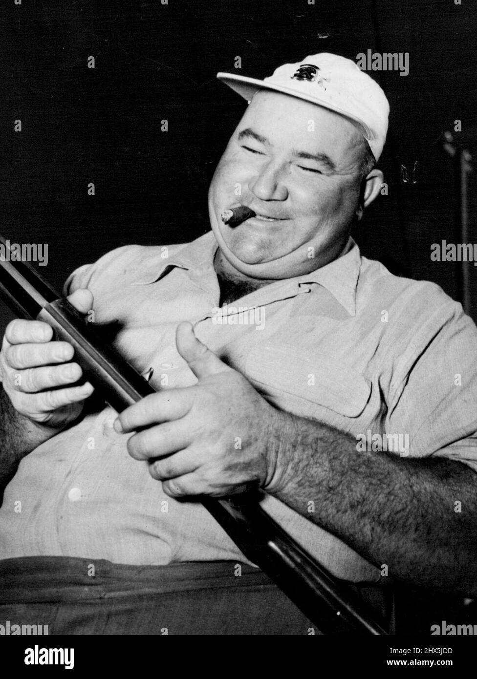 18stoner Bill Catlin, of Hay, prepares to shoot in the Australian