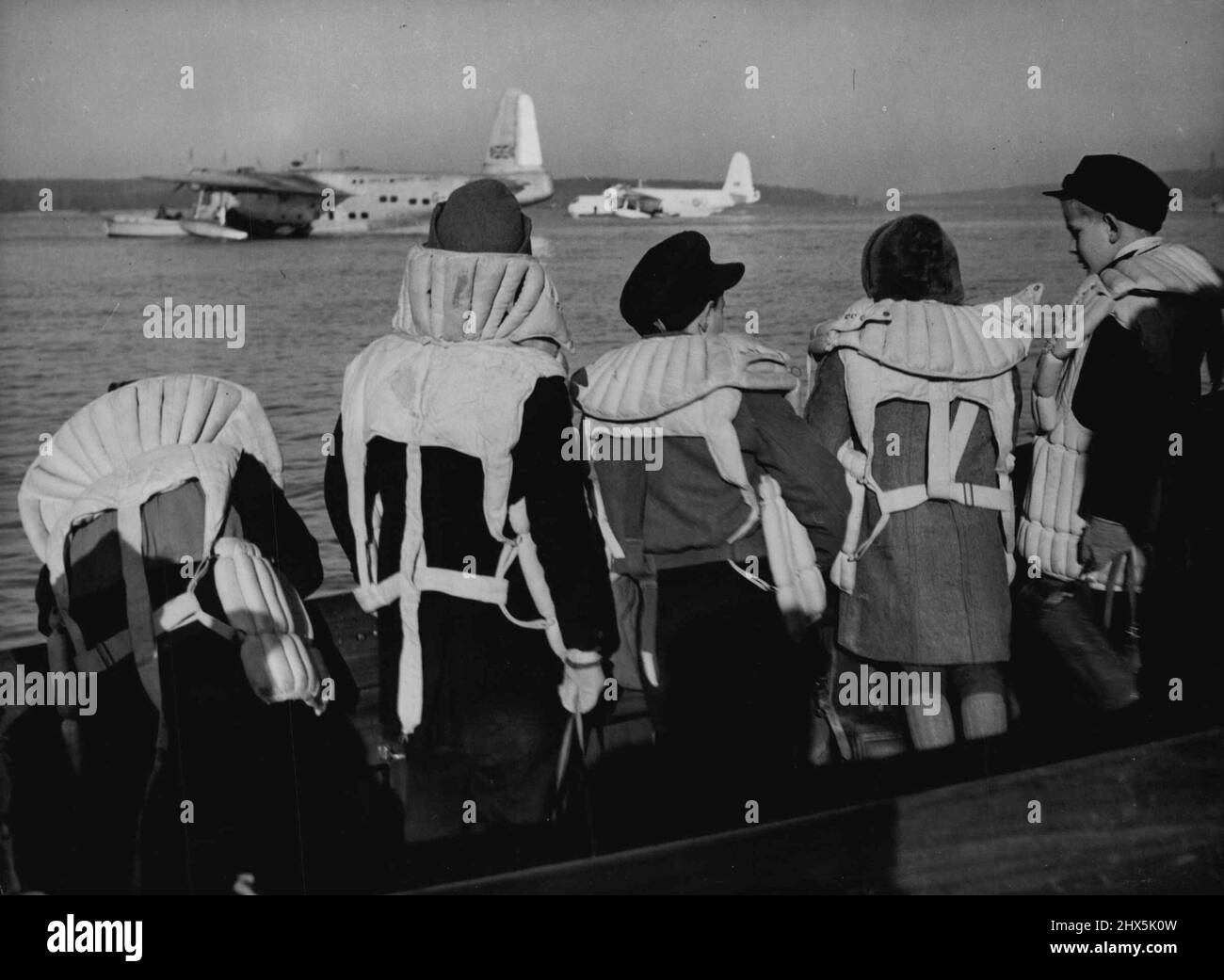 aircraft-aeroplane-lake-black-and-white-stock-photos-images-alamy