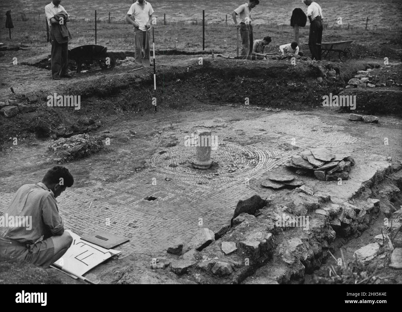 Roman discoveries hi-res stock photography and images - Alamy