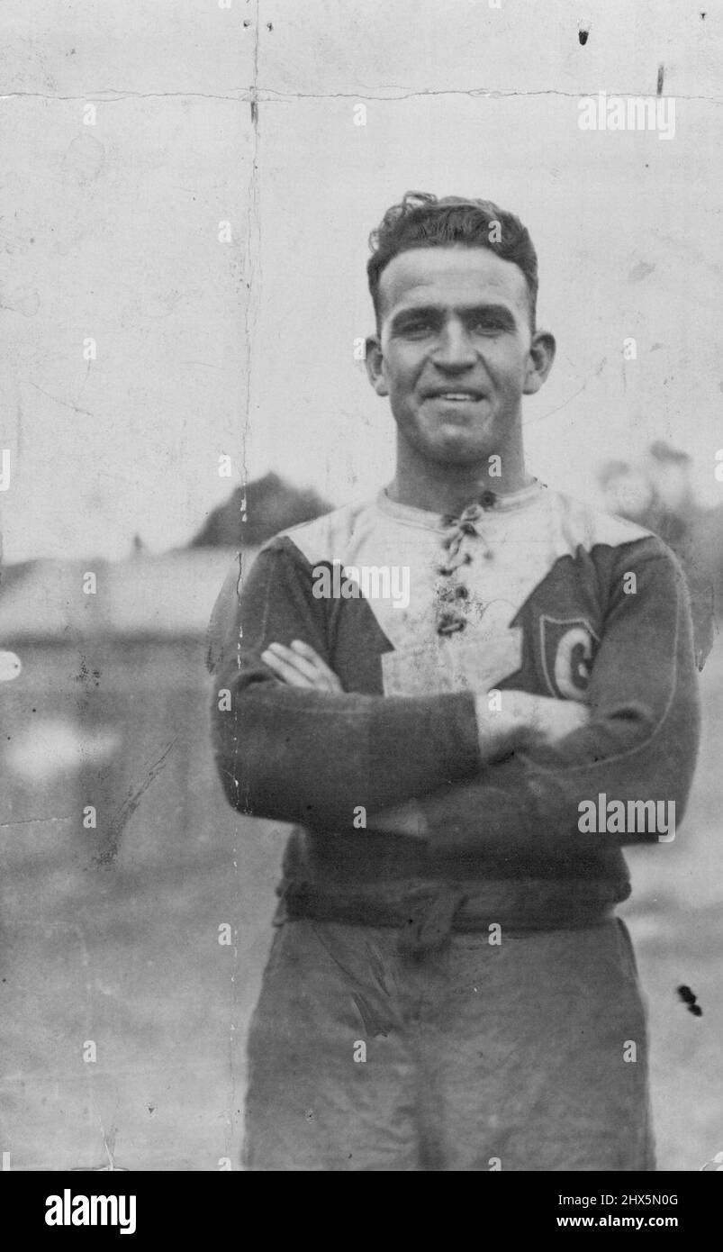 An Australian footballer went to England and became a star golfer. He was Bill Shankland. April 23, 1928. Stock Photo