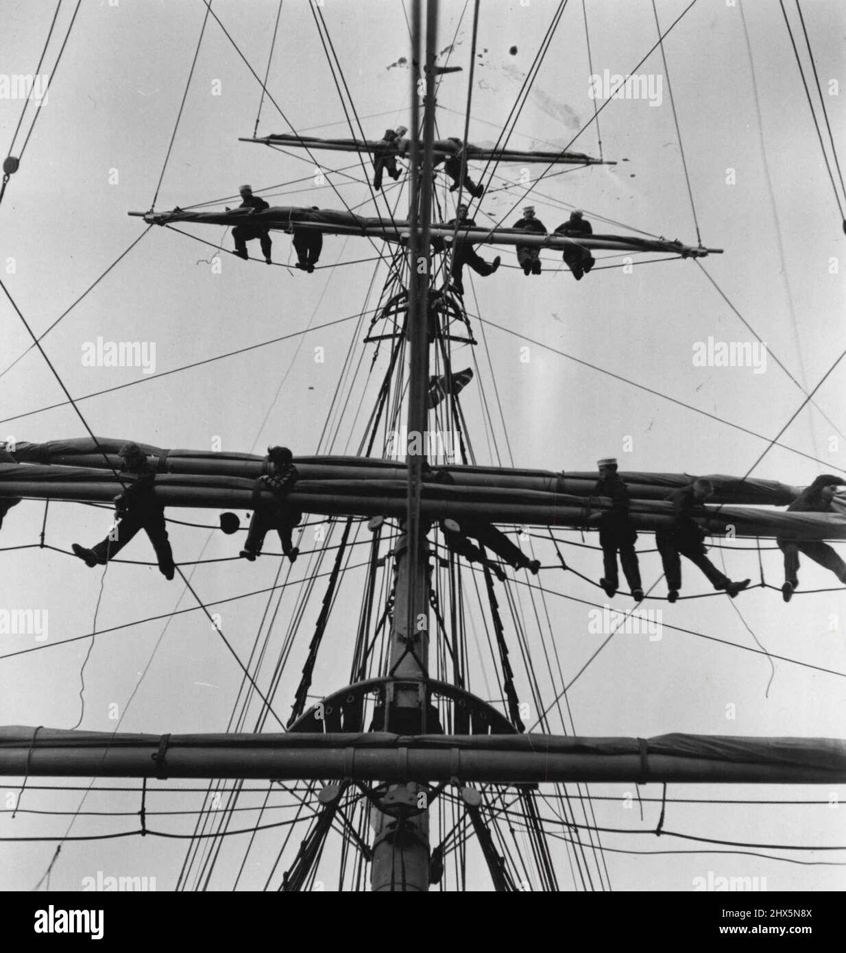 Cadets on board the Sorlandet receive a thorough training in seamanship