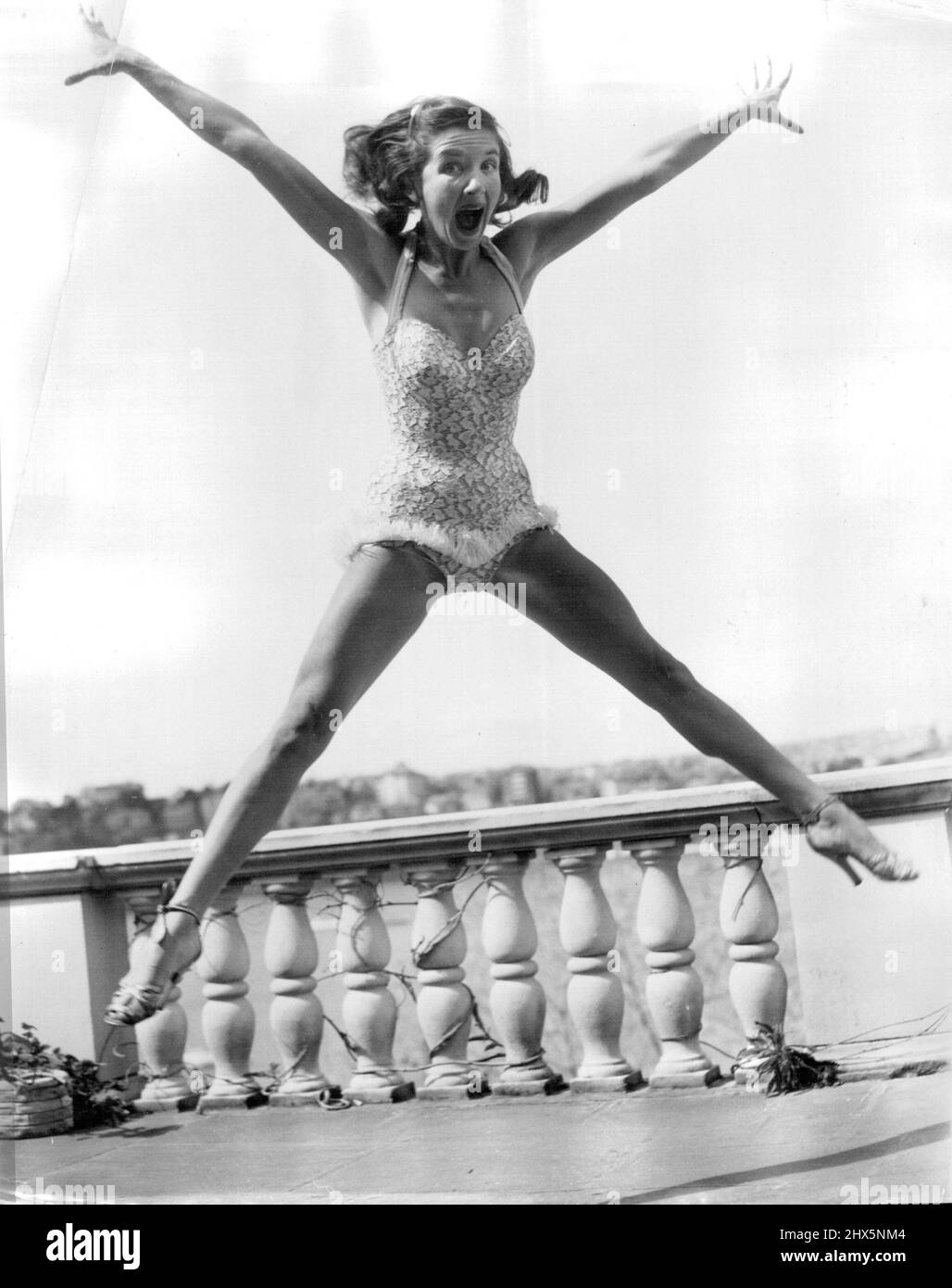 American Dancer - Peggy Ryan. September 09, 1954. Stock Photo