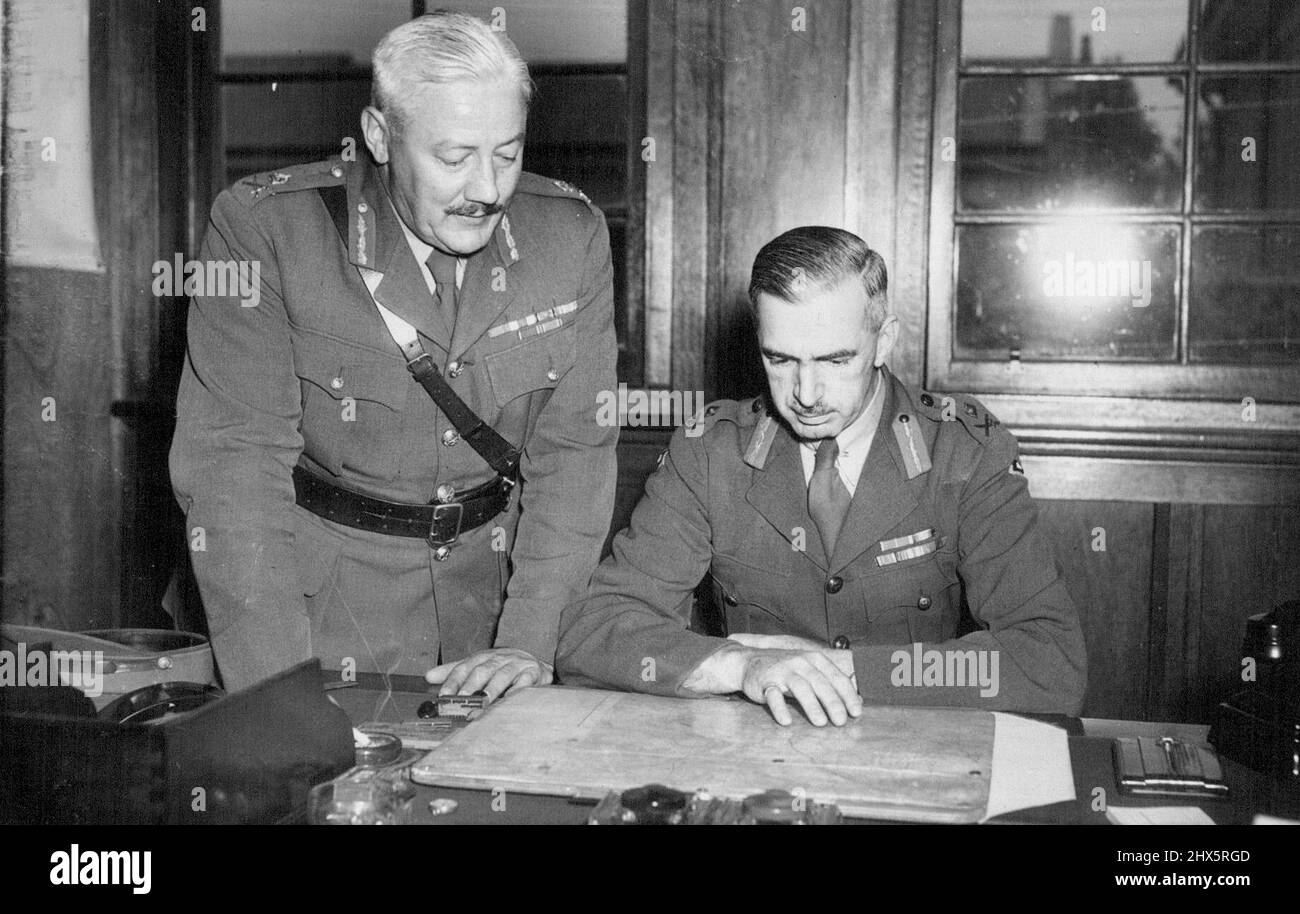 Ard - For Southern Command - Lieutenant-General E.F. Smart (left) Australian military adviser to the Pacific War Council in Washington, handing over today to Lieut-General Rowell, who will now be in command of Southern Headquarters organisation. June 17, 1942. Stock Photo