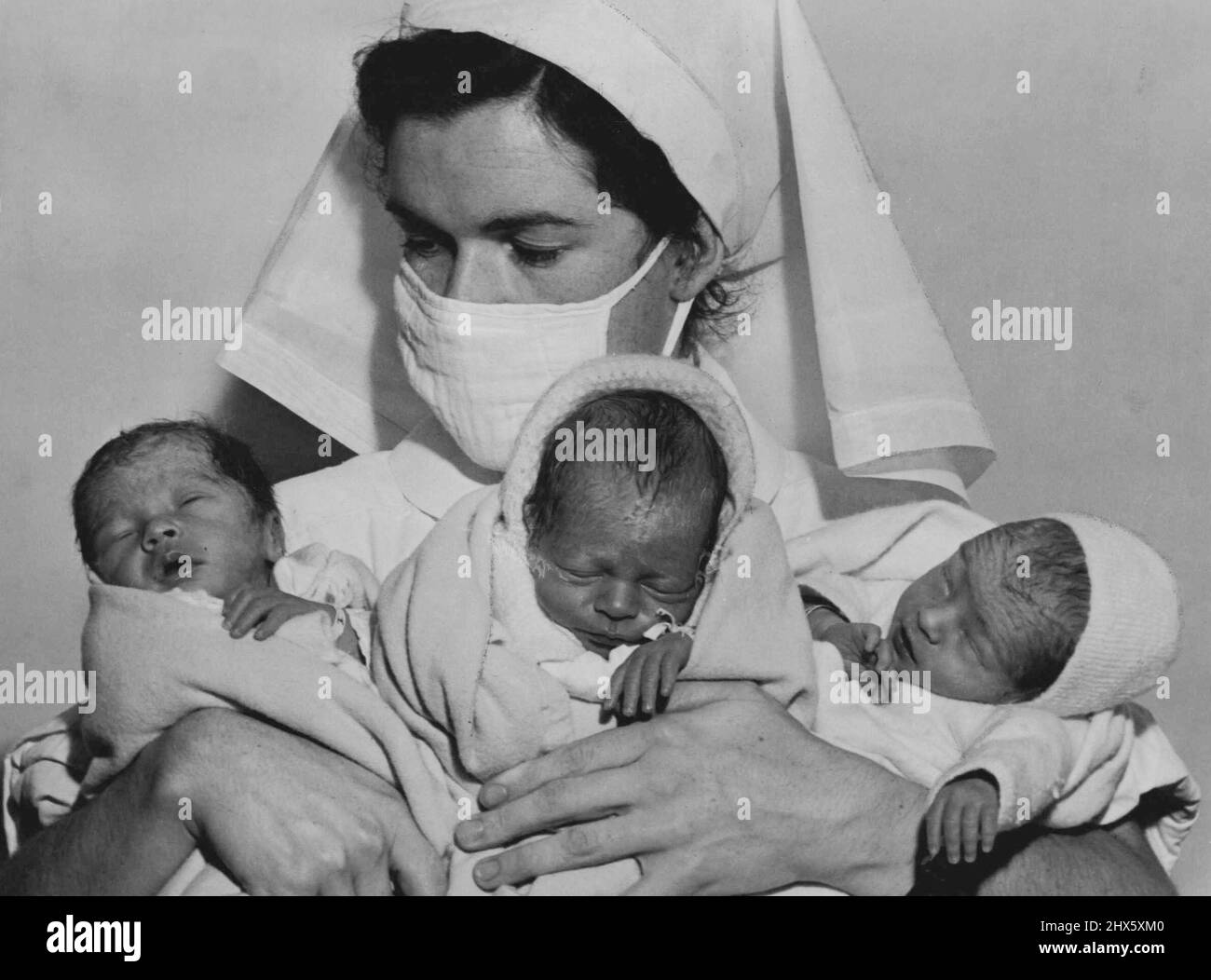 1950s baby black and white hires stock photography and images Alamy