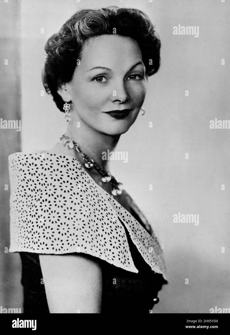 Elizabeth Allan, British television star and film actress. October 13, 1953. (Photo by Dorothy Wilding, Camera Press).;Elizabeth Allan, British television star and film actress. Stock Photo