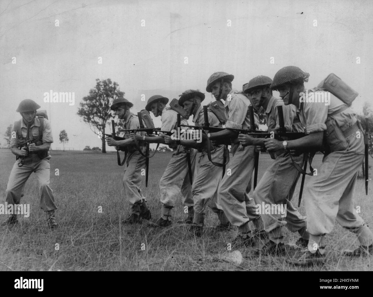 National Service Training Series at 12th Nat Service Training Btn., Holdsworthy. National Servicemen receiving training with the Owen Sub-machine carbine. January 24, 1955.;National Service Training Series at 12th Nat Service Training Btn., Holdsworthy. National Servicemen receiving training with the Owen Sub-machine carbine.