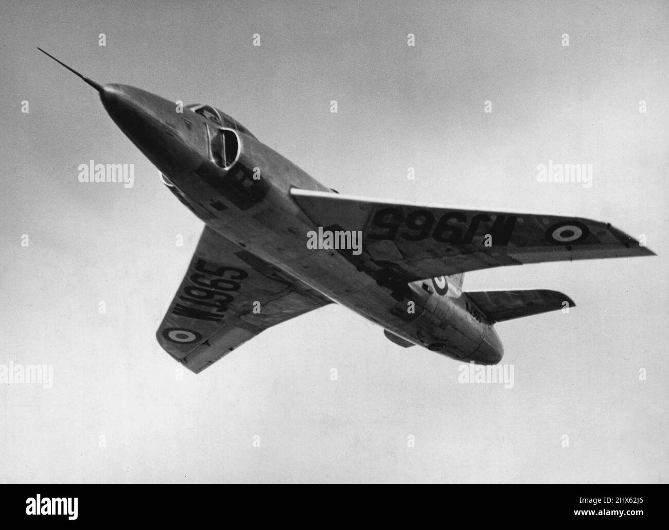 Pre-View At Farnborough Supermarine Swift, one Rolls-Royce Avon turbo-jet engine, single seat, swept-wing fighter, seen in flight at the Farnborough preview today. It is in super-priority production for the RAF. September 01, 1952. Stock Photo