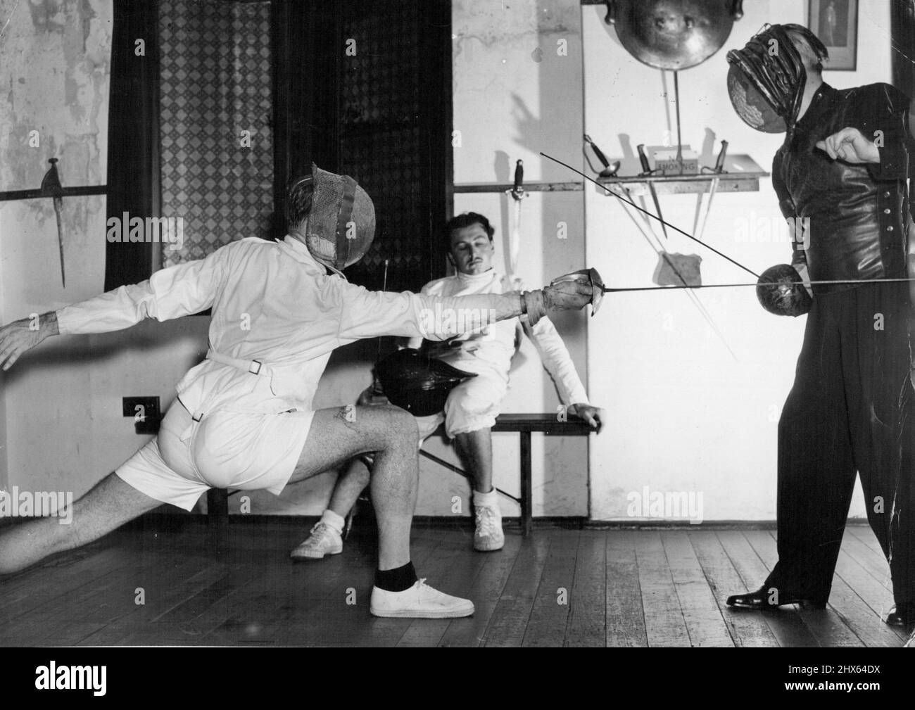 Historic archive fencer sport hires stock photography and images Alamy