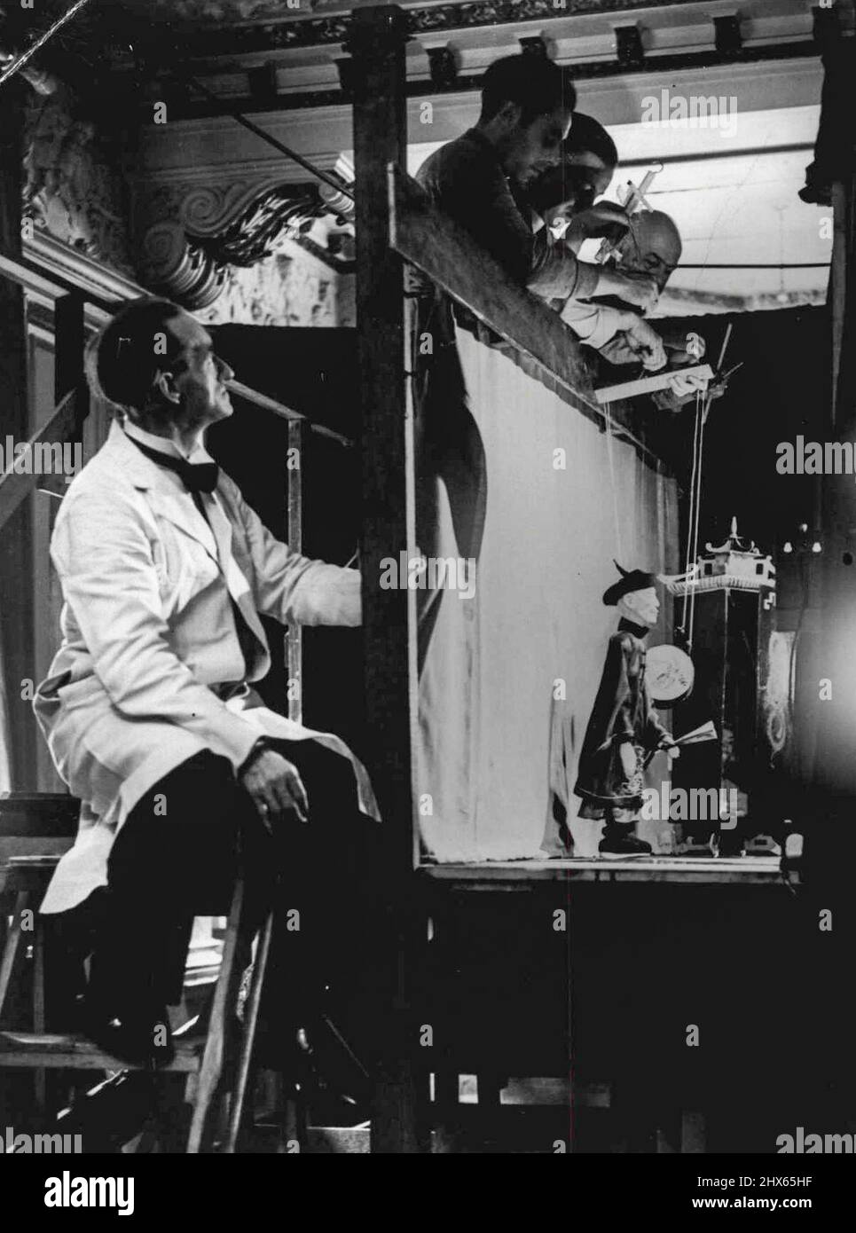 British Puppet And Model Theatre Guild Exhibition In London Behind