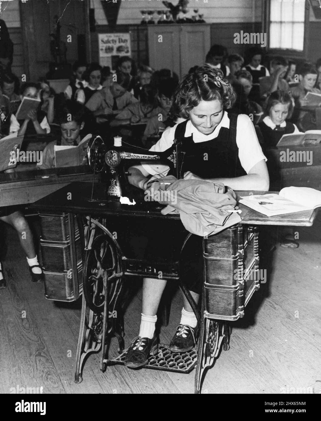 Sewing book Black and White Stock Photos & Images Alamy