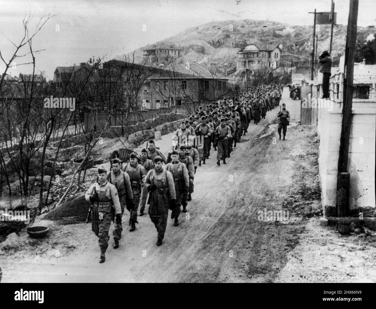 日の丸 鉢巻 集合写真 戦前 戦時中 戦争 日の丸 鉢巻 集合写真 戦前 戦時中 戦争（血で書かれた日の丸と
