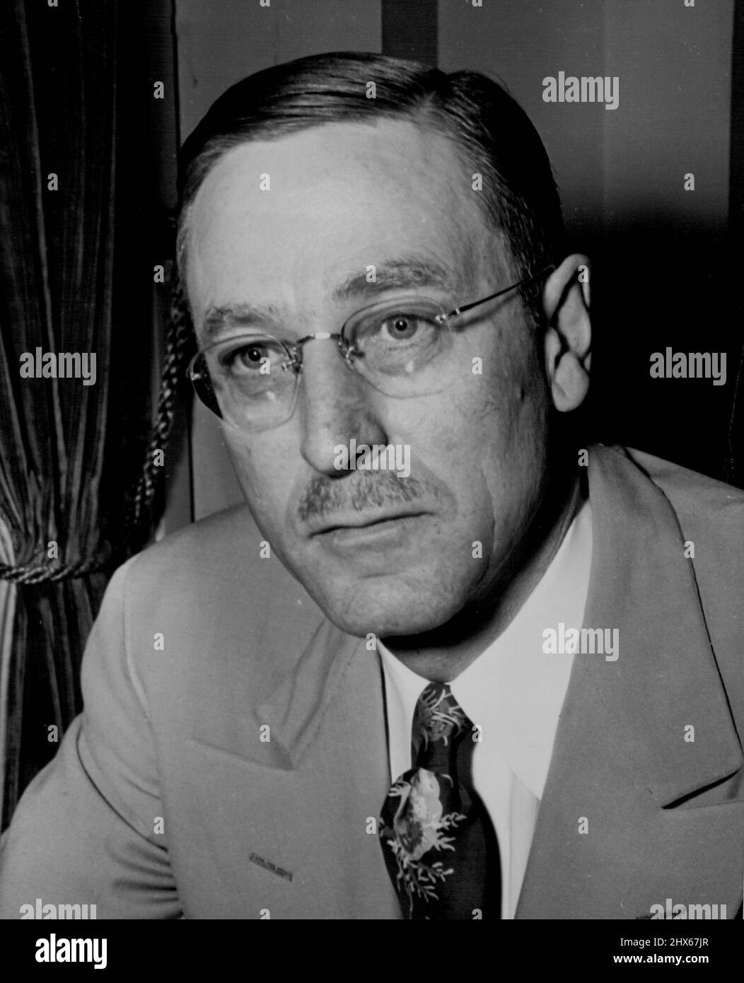 Senator Milton R. Young (R-N.D.) Farmer - Politician Born: Berlin, N. Dak., December. 6, 1897 Educated: La Moure County (N. Dak.) public schools, grad. La Moure H.S., 1915; Attended - North Dakota State Agricultural College; at Lamoni, Iowa, attended Graceland College. Farming near Berlin, N. Dak. North Dakota State representative, 1932- State Senator, 1934-35 Appointed U.S. Senate Mar. 12, 1945 Photographed in Washington, D.C., July 25, 1946. August 26, 1946. (Photo by Wide World Photos). Stock Photo
