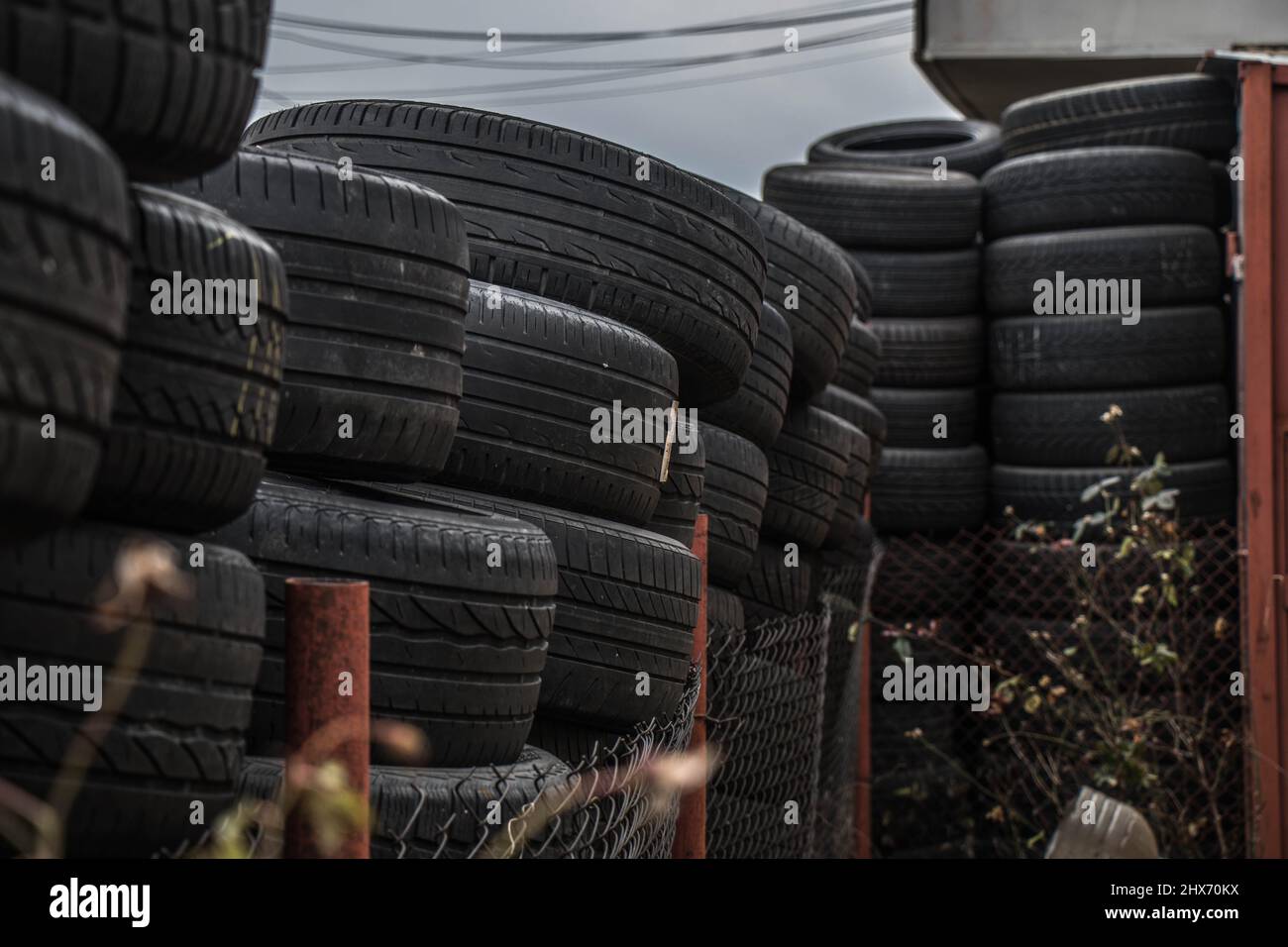 Tyre thread car hires stock photography and images Alamy