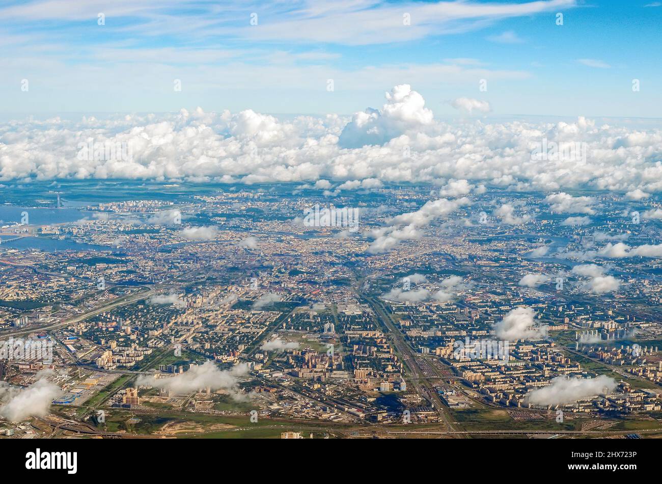 Large metropolis hi-res stock photography and images - Alamy