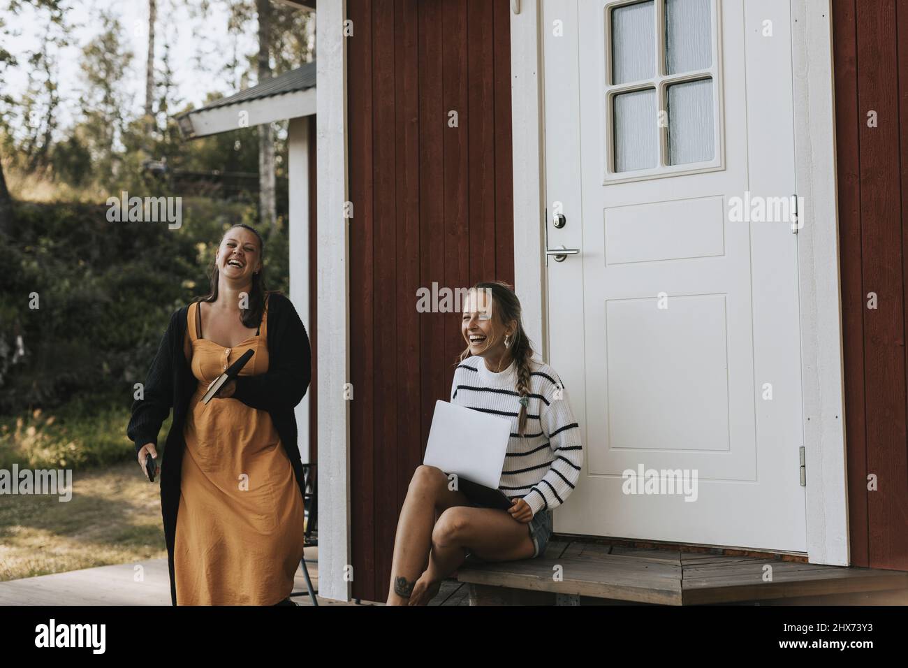 Color activity house hi-res stock photography and images - Alamy