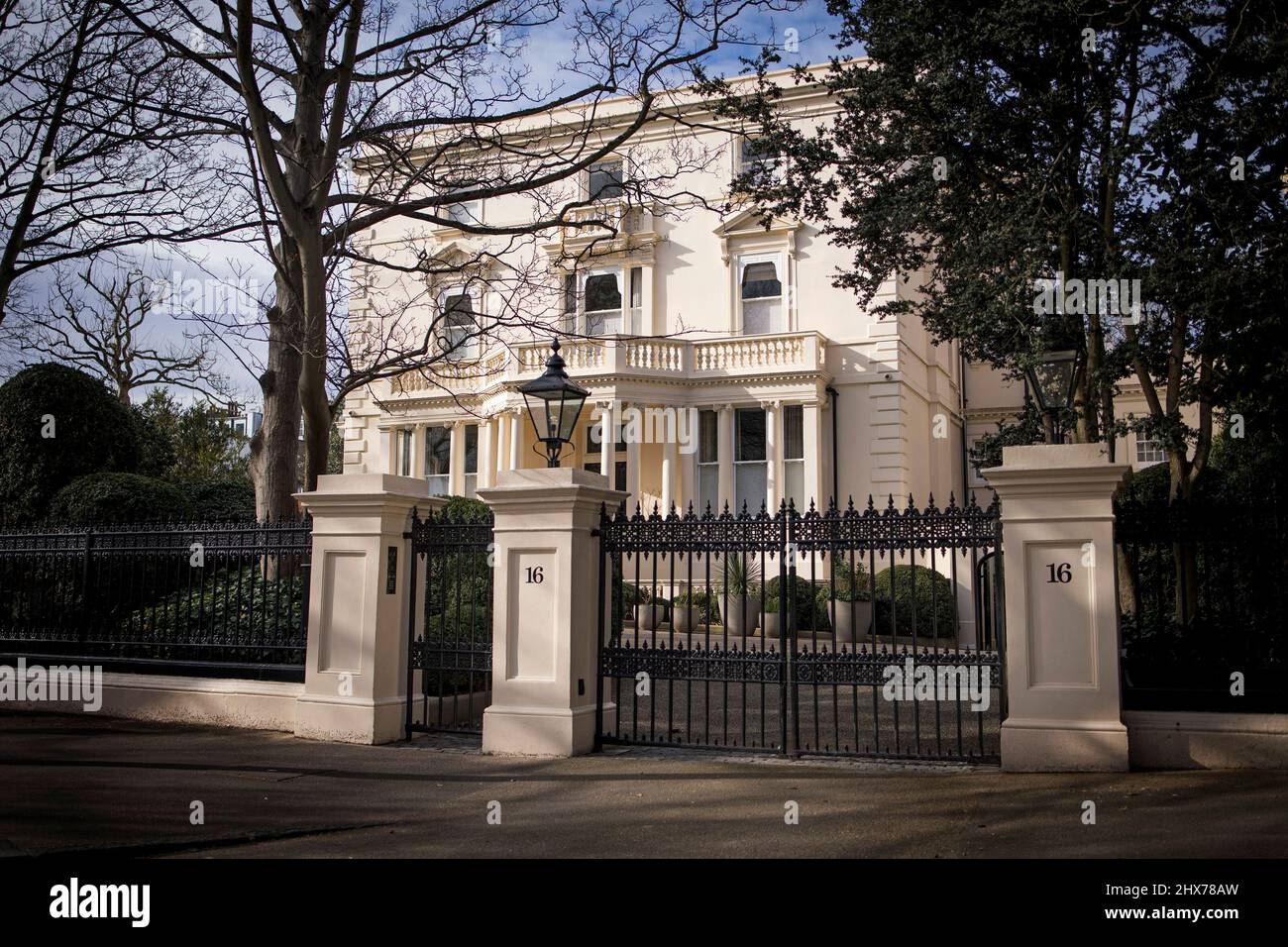 London, UK, 19th March 2022. Demonstrators gathered outside a mansion in  Holland Park owned by Russian oligarch Vladimir Yevtushenkov (aka  Evtushenkov), owner of Kronshtadt, part of Sistema Group, which the  protesters say