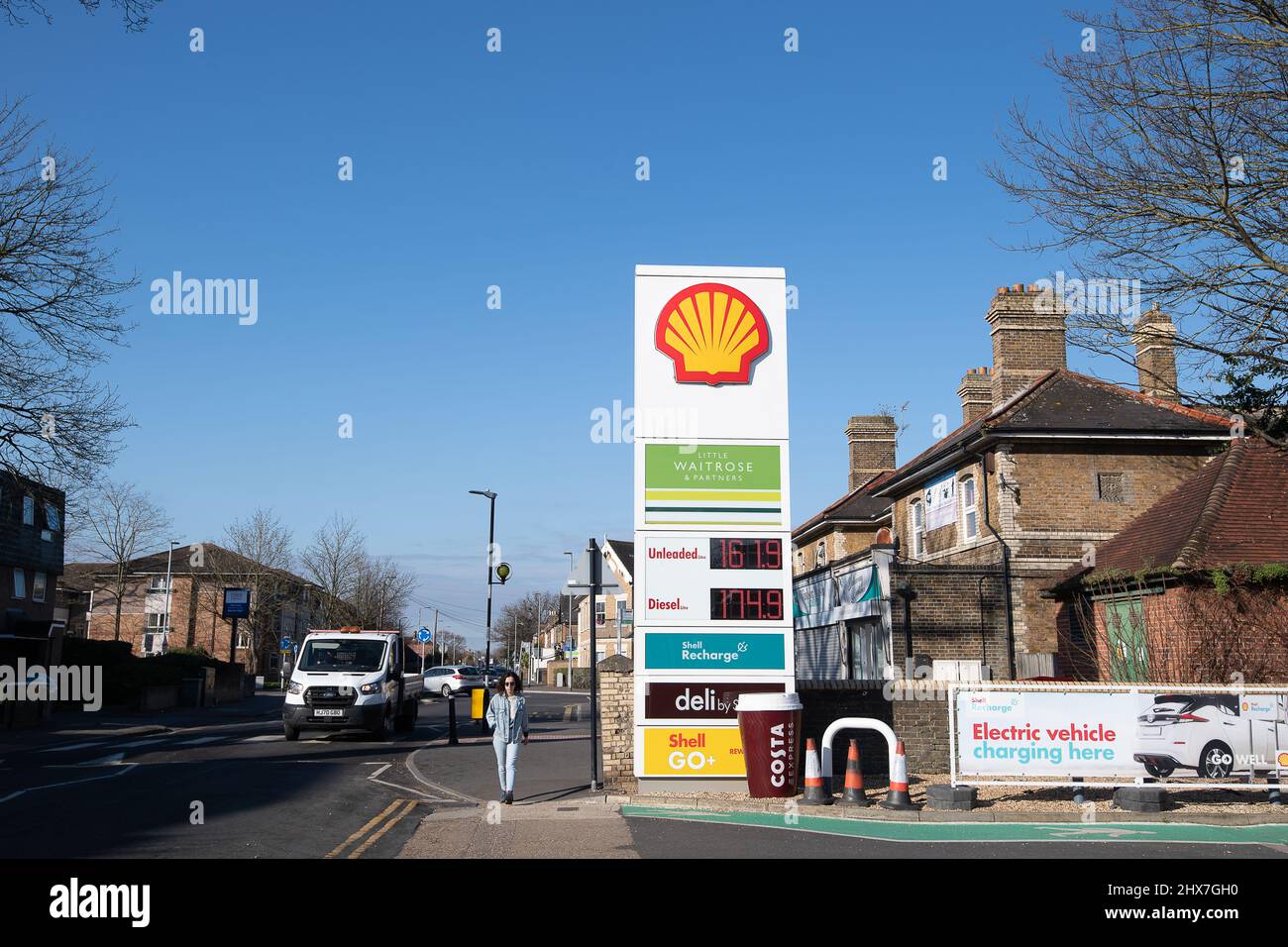 Windsor, Berkshire, UK. 10th March, 2022. Drivers were paying 161.9 per