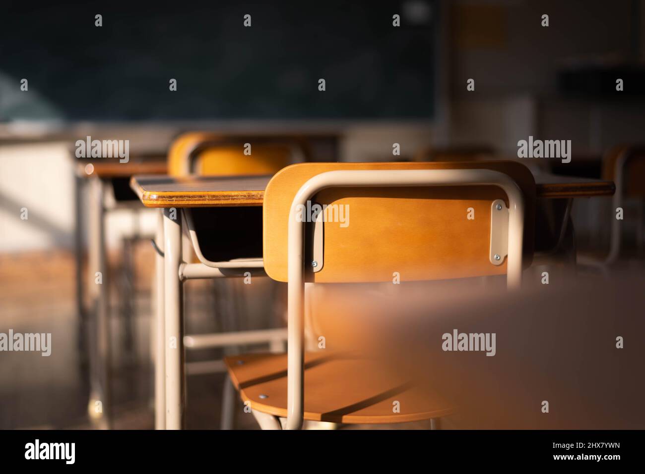 Traditional japan classroom hires stock photography and images Alamy