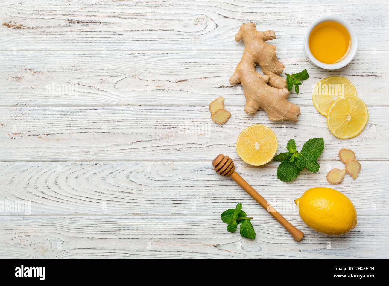 Natural cold and flu home remedies. Natural ingredients for immunity