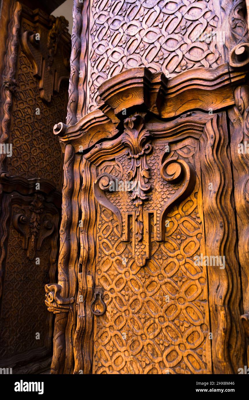 Mexico,  Guanajuato State, San Miguel de Allende, ornate carved wooden doors Stock Photo