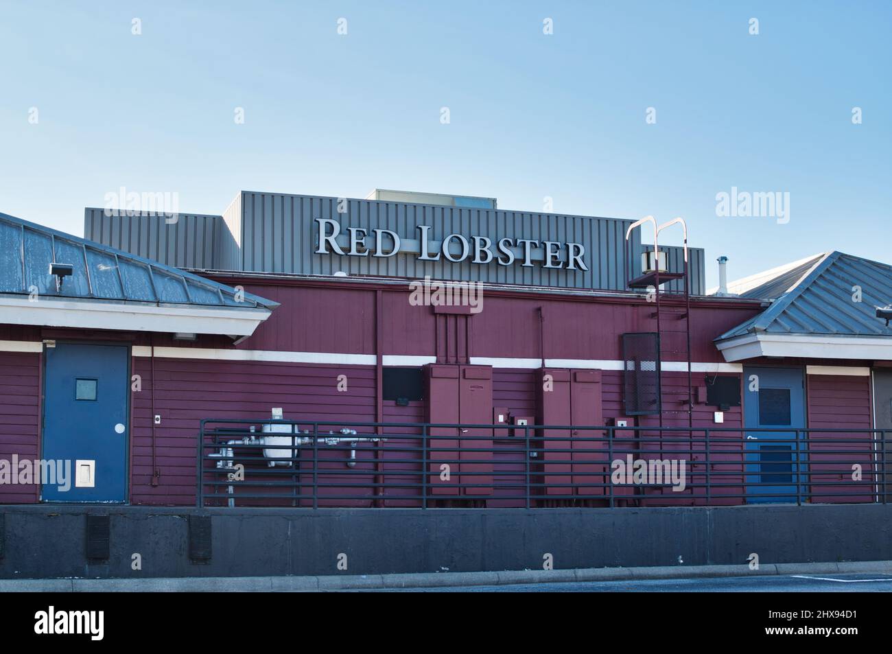Houston, Texas USA 11-12-2021: Red Lobster rear entrance in Houston, TX. Global casual dining seafood restaurant chain founded in the USA in 1968. Stock Photo