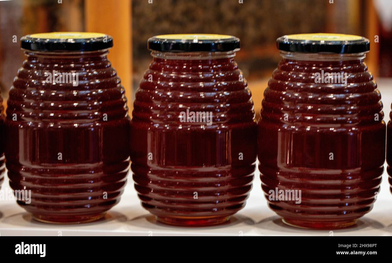 honey from Qatar farms Stock Photo Alamy