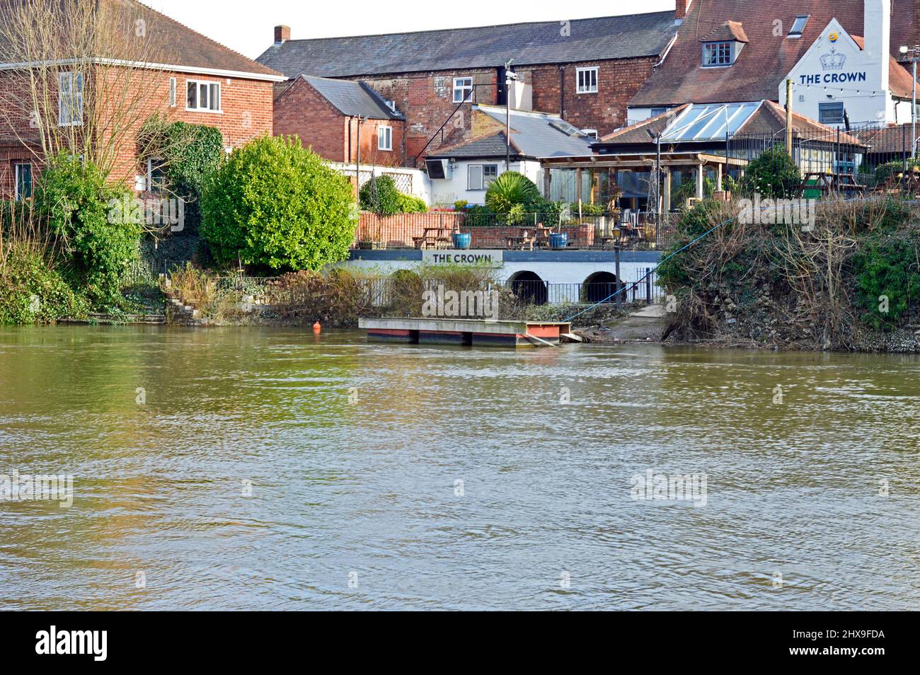 SHREWSBURY. SHROPSHIRE. ENGLAND. 02-26-22. The raised water level on the River Severn in the Coleham are of the town caused by the February 2022 storm Stock Photo