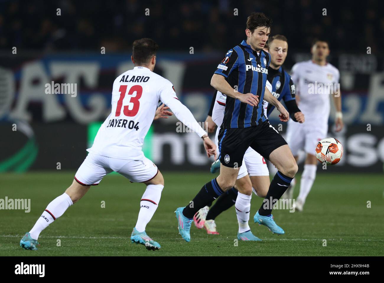 Lucas alario de bayer 04 leverkusen hi-res stock photography and images ...