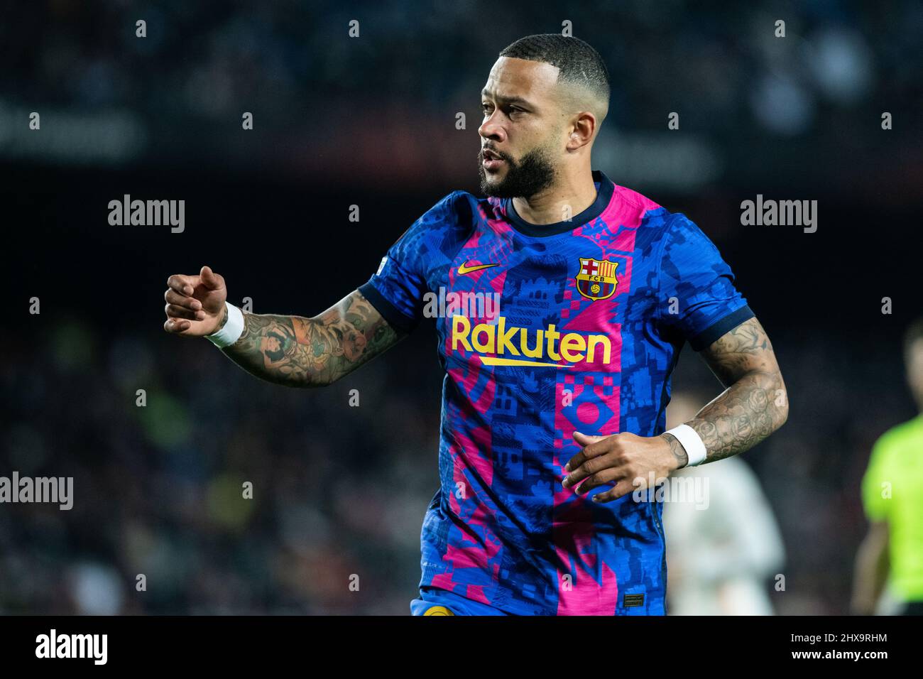 Barcelona, Spain. 10th Mar, 2022. 10th March 2022 ; Nou Camp, Barcelona, Spain: Europa league football, FC Barcelona versus Galatasaray; Memphis Depay FC Barcelona player gestures Credit: Action Plus Sports Images/Alamy Live News Stock Photo