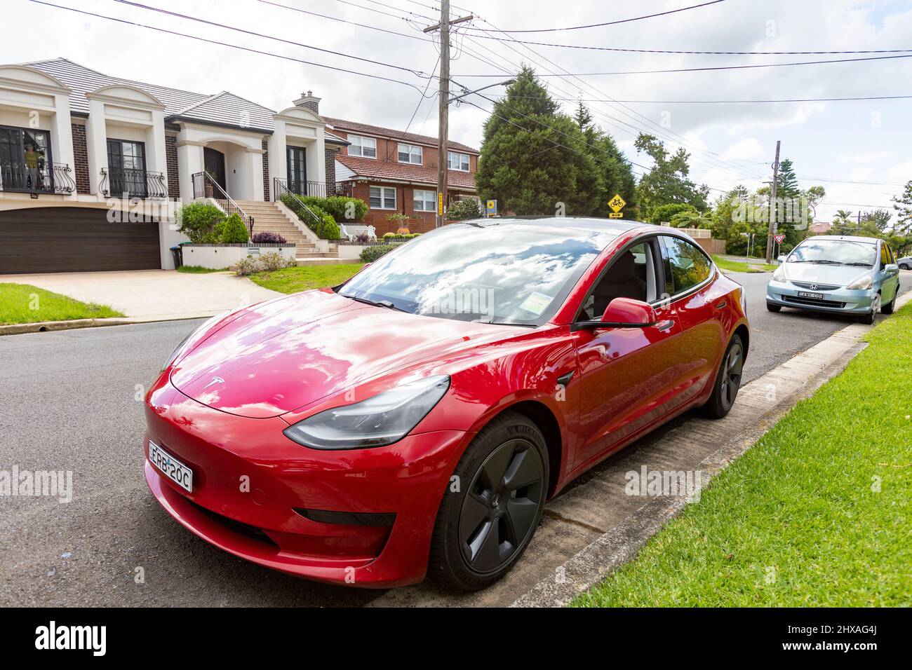 Red model 2024 3 tesla