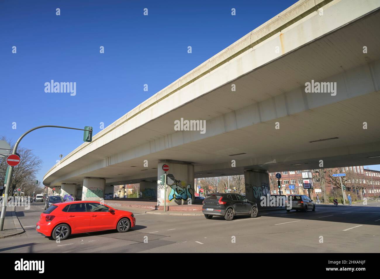 Betonbrücke, Dillenburger Straße, Breitenbachplatz, Dahlem, Steglitz-Zehlendorf, Berlin, Deutschland Stock Photo