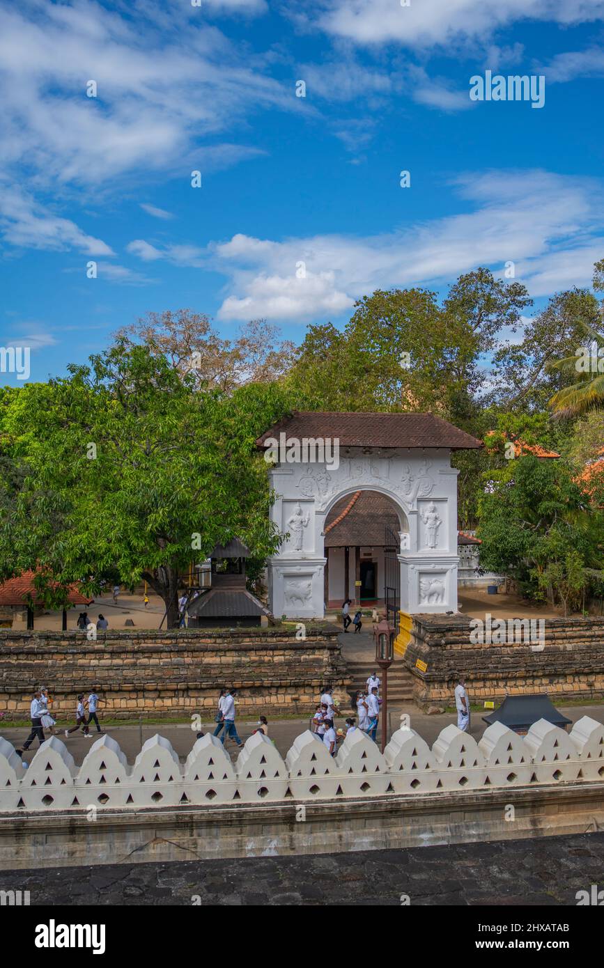 KANDY, SRI LANKA - DECEMBER 31.2021: Exterior of the Temple of the Tooth, Kandy, Sri Lanka. Buddhist temple Sri Dalada Maligawa Stock Photo