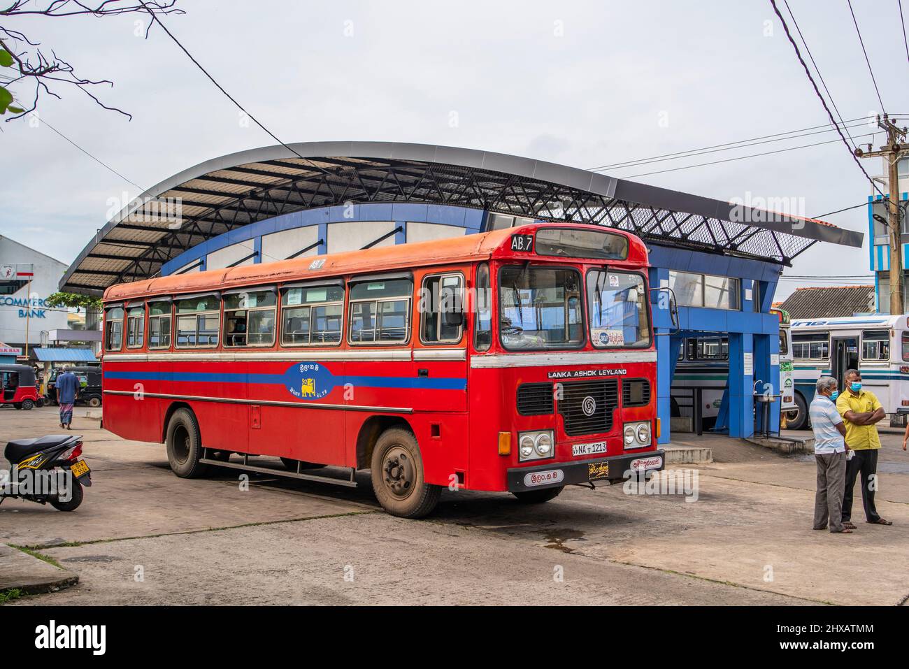 Sri lanka bus hi-res stock photography and images - Alamy