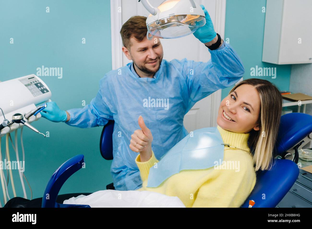 Dentists woman hi-res stock photography and images - Page 25 - Alamy