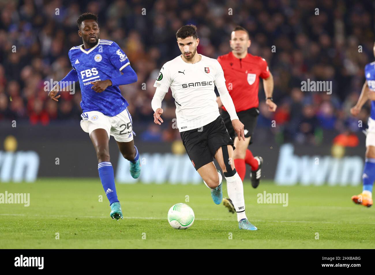 Leicester, UK. 10th Mar, 2022. Rennes Forward Martin Terrier (7) and Leicester City Midfielder Wilfred Ndidi (25) during the UEFA Conference League, Round of 16, 1st leg football match between Leicester City and Stade Rennais (Rennes) on March 10, 2022 at King Power Stadium in Leicester, England - Photo: John Mallett/DPPI/LiveMedia Credit: Independent Photo Agency/Alamy Live News Stock Photo