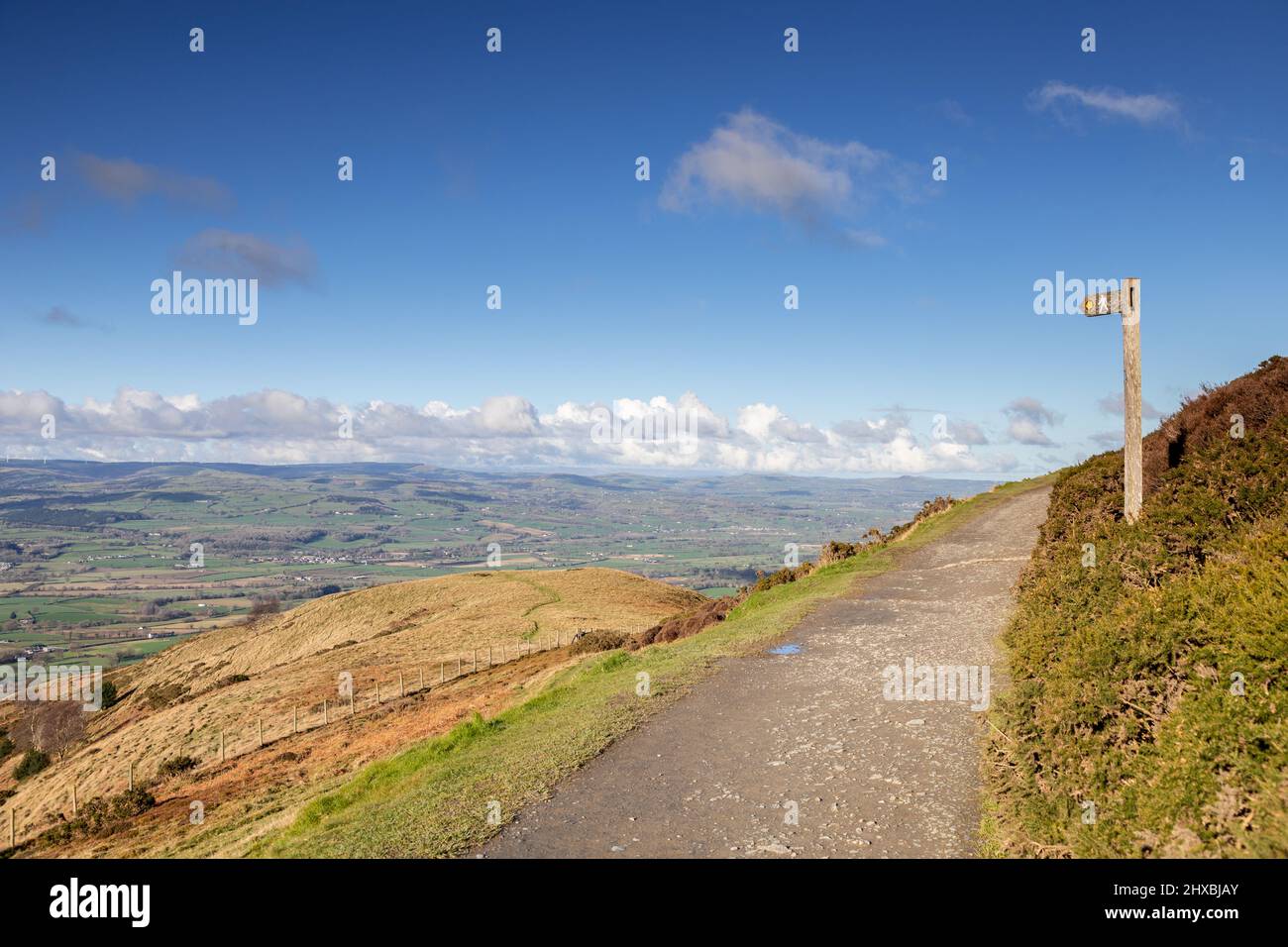 Offas Dyke path on Moel Famau in the Clwydian Range, North Wales Stock Photo