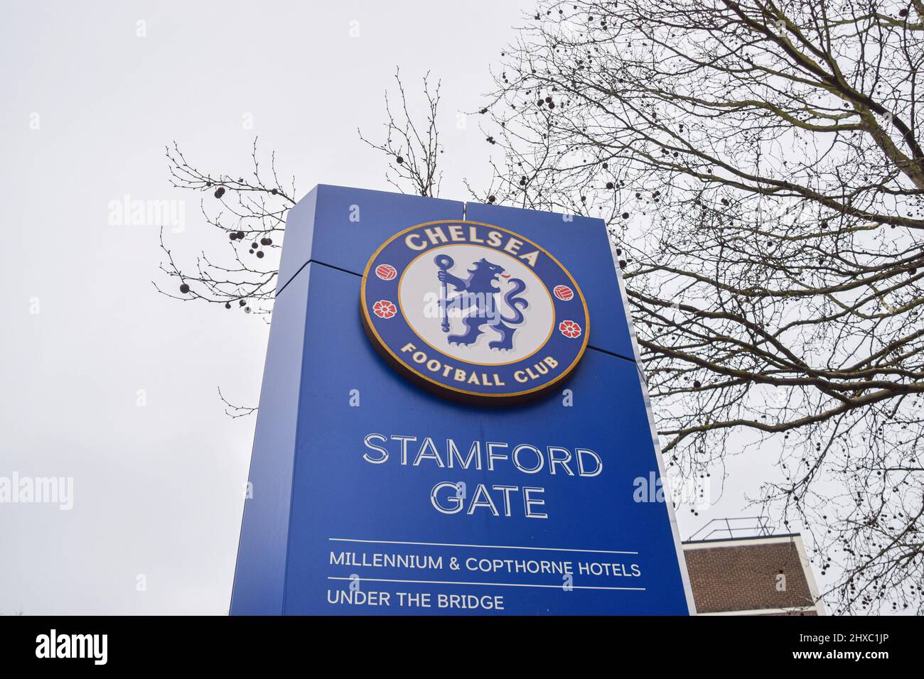 London, UK. 04th Mar, 2022. An entrance sign at Stamford Bridge stadium, the home of Chelsea Football Club. Restrictions have been placed on the famous football club, including ticket and merchandise sales, as the UK Government imposes sanctions on the club owner, Roman Abramovich, due to his close association with Russian President Vladimir Putin. (Photo by Vuk Valcic/SOPA Images/Sipa USA) Credit: Sipa USA/Alamy Live News Stock Photo