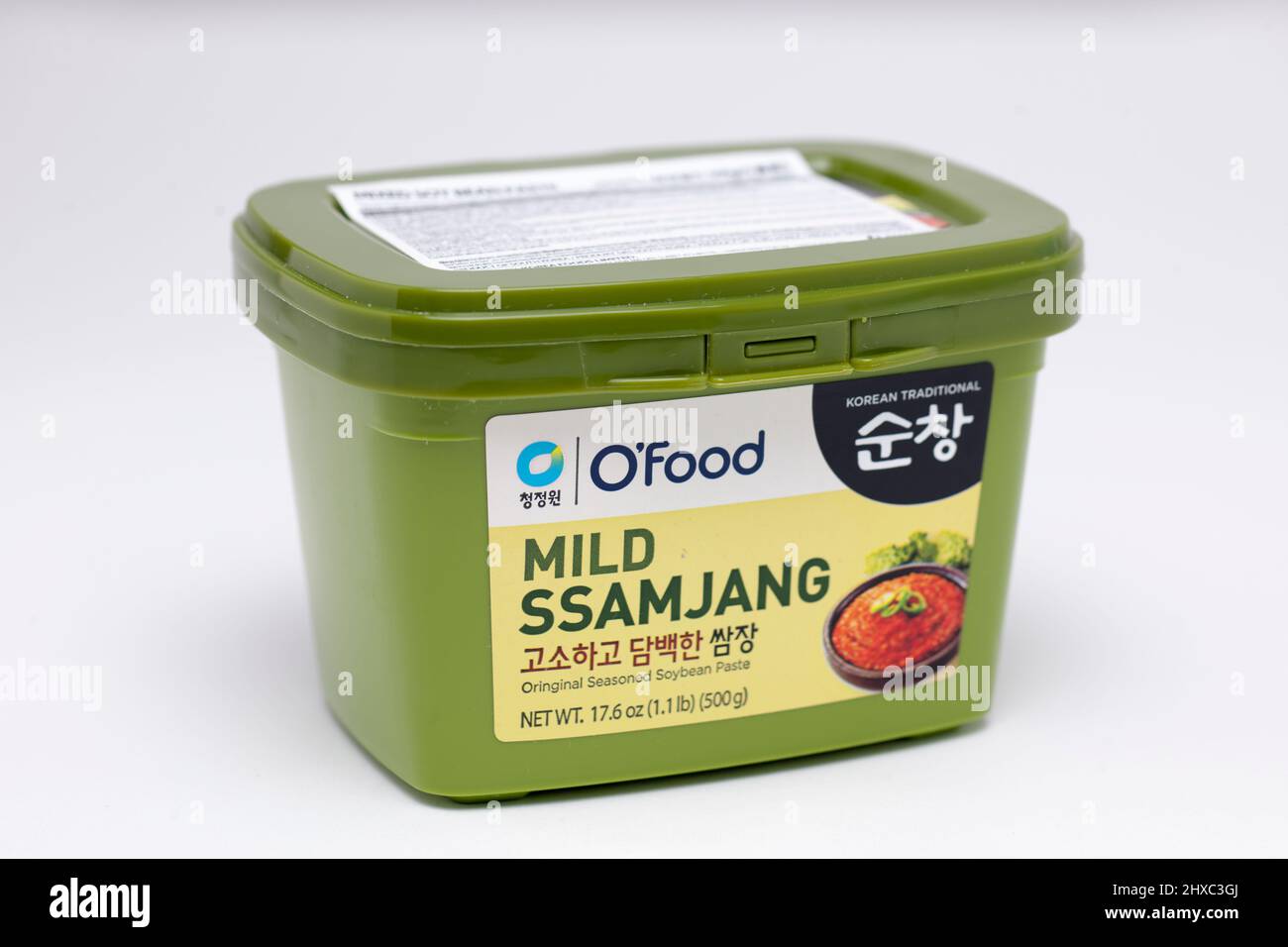 17.6 ounce Tub of Ofood Mild Ssamjang Stock Photo