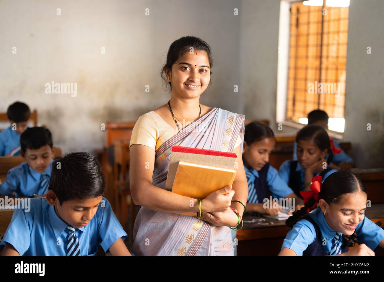 Indian teacher classroom hi-res stock photography and images - Alamy