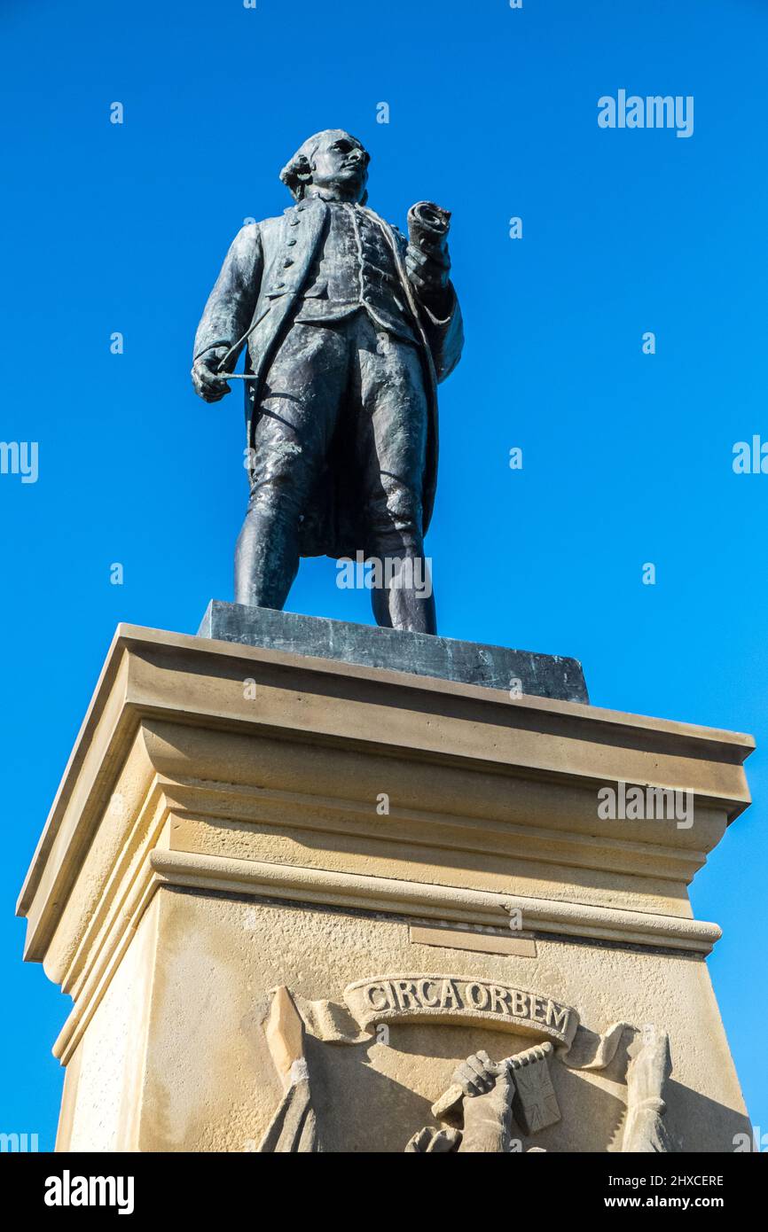 Captain Cook Statue,Cook Statue,near,Whalebone Arch,with,views,along,Esplanade Crescent,West Cliff,coast,coastline,seafront,headland,of,this,popular,tourist,attraction,seaside,beach,resort,of,Whitby,Borough of Scarborough,near,Scarborough,  North,North Yorkshire,Whitby,Yorkshire,England,English,UK,United Kingdom,GB,Great Brtiain,British,Europe, Stock Photo