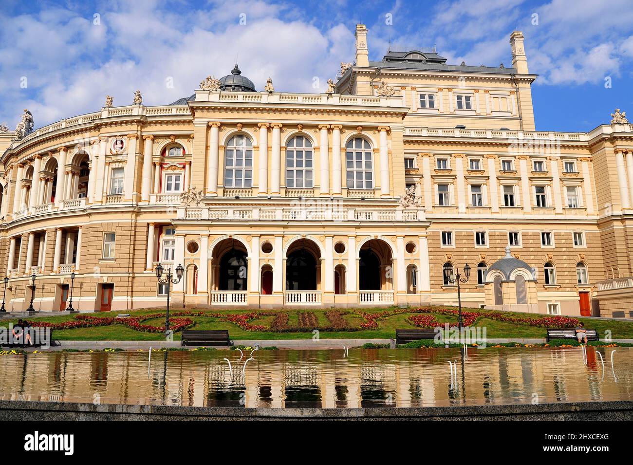 Il Teatro nazionale accademico dell'opera e del balletto di Odessa, Ucraina, è il più antico teatro della città, nonché uno degli edifici più famosi Stock Photo