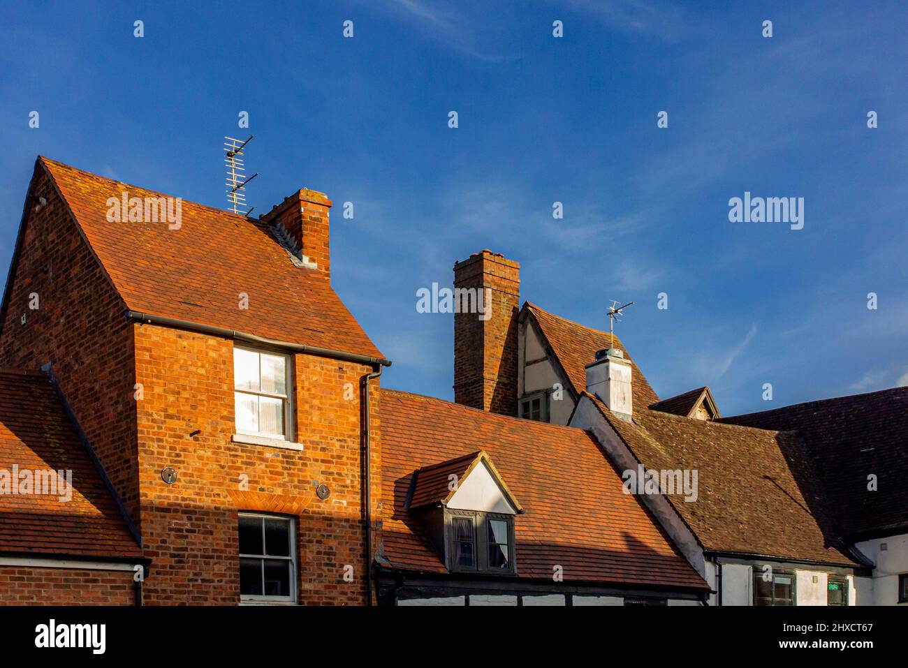 Traditional buildings and rooftops in the centre of Tewkesbury a town ...